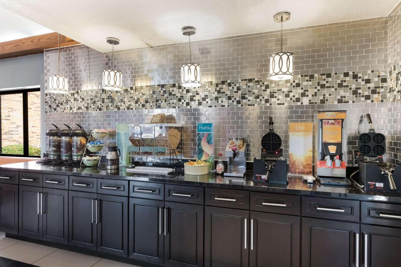 Upper Sandusky Quality Inn מראה חיצוני תמונה